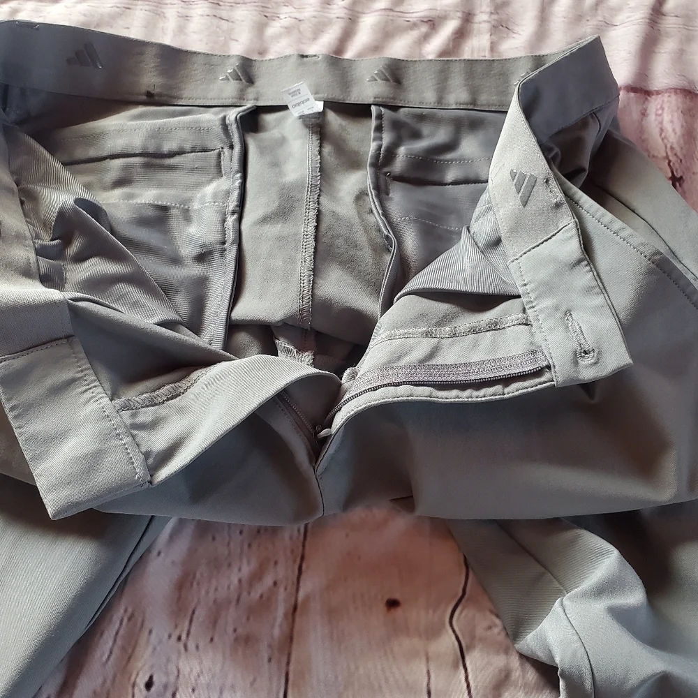 Adidas Golf Pants Tapered-Leg Gray 4 Way Stretch UPF Water Repellant Size 34x30